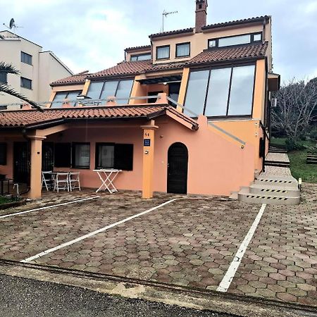 Apartmani Delas Pjescana Uvala Eksteriør bilde