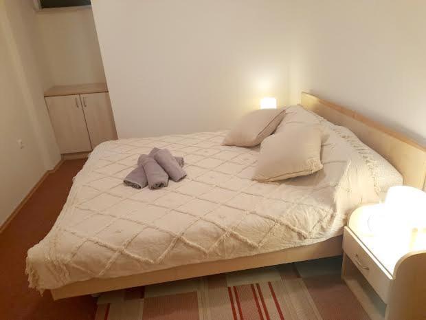 Apartmani Delas Pjescana Uvala Eksteriør bilde